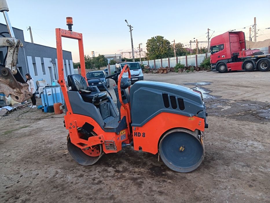 Vând cilindru compactor HAM HD 8 vv