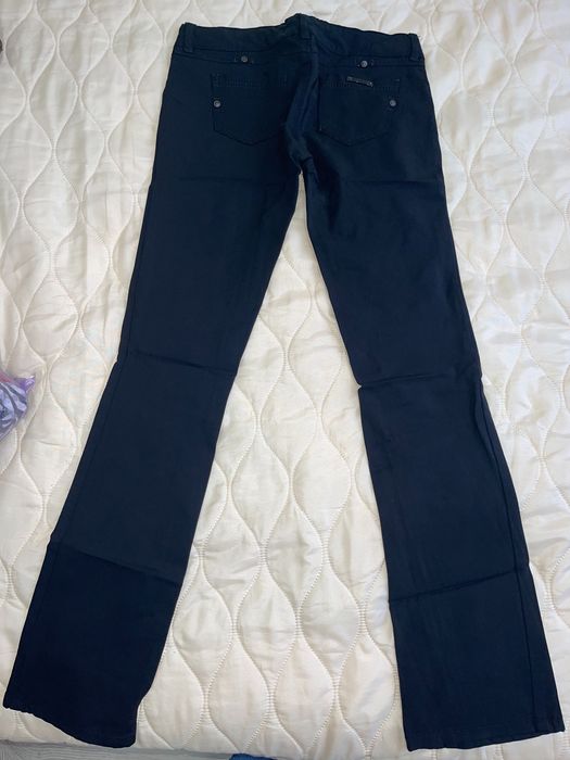 Черен панталон с ниска талия