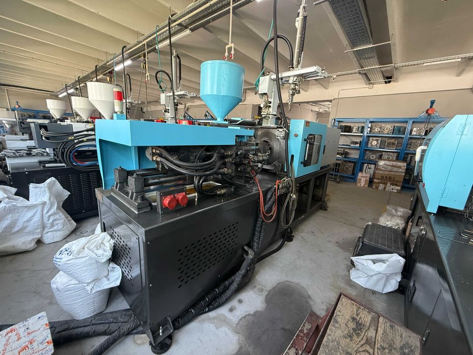 Mașină de injecție mase plastice BOLE BL130C
