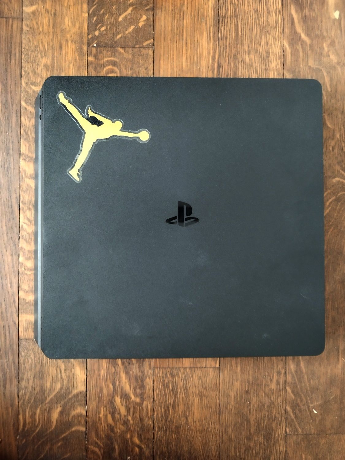 Playstation 4 slim 1tb