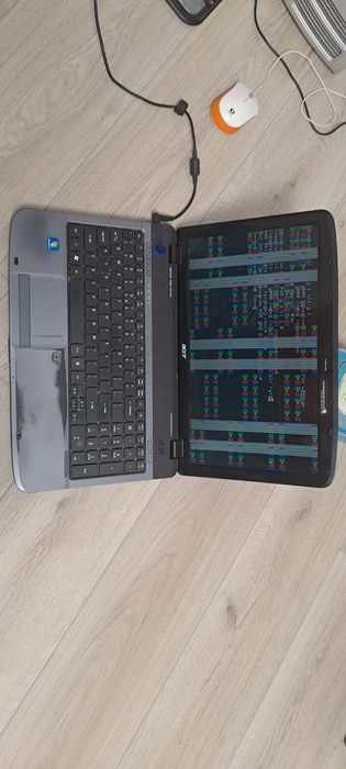 Vand laptop Acer defect