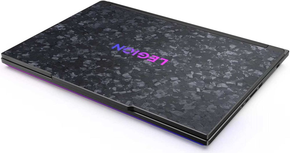 Laptop Lenovo Legion 9 18" UHD+240Hz/ FHD+440Hz Ultra 9 64GB RTX 5080