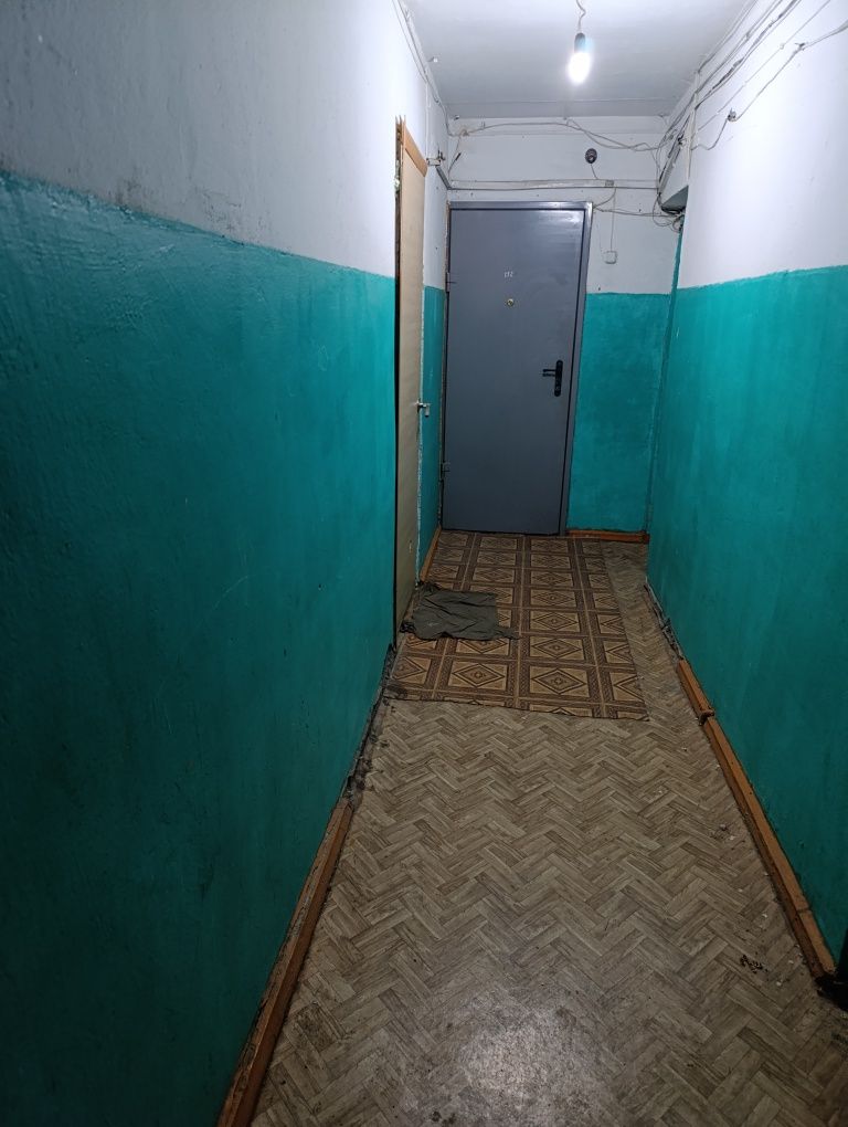 Продам комнату в общежитий район автопарк .Рядом торговый дом Мечта