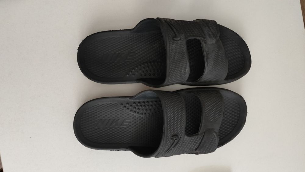 Сланцы от Nike размер 44/45