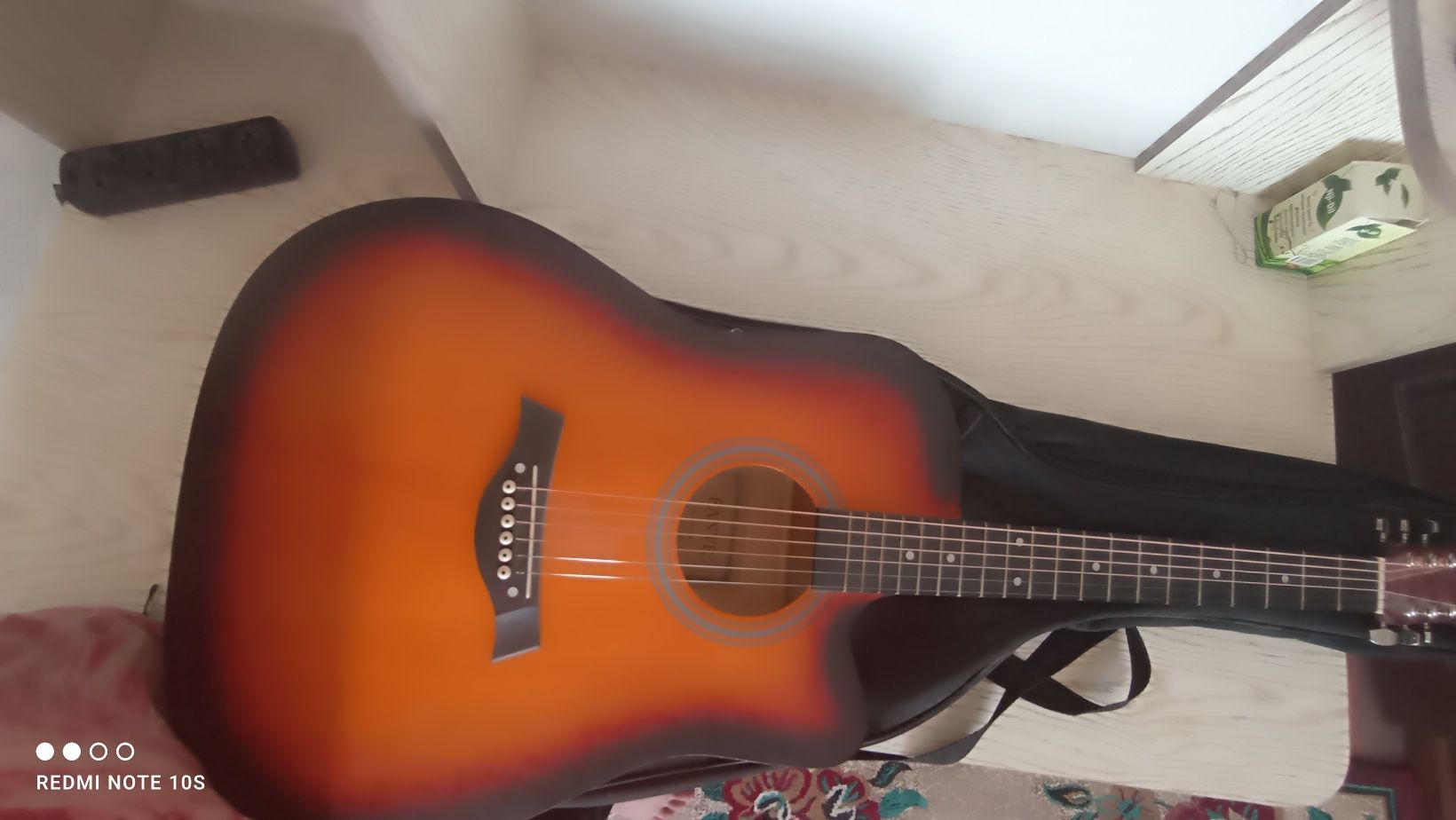 янги Gitara  FANTE model No: FT _221 Yangi rassiyadan kelgan