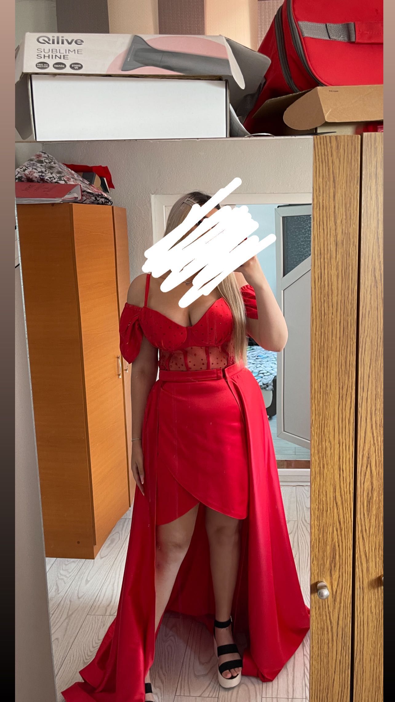 Rochie de ocazie roșie