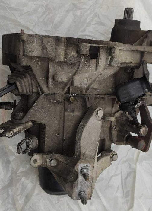 Cutie viteze Dacia Logan 1.2 16V cod cutie JH3 090 - defecta