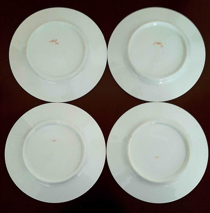 Сет от 4 чаши за кафе от фин порцелан