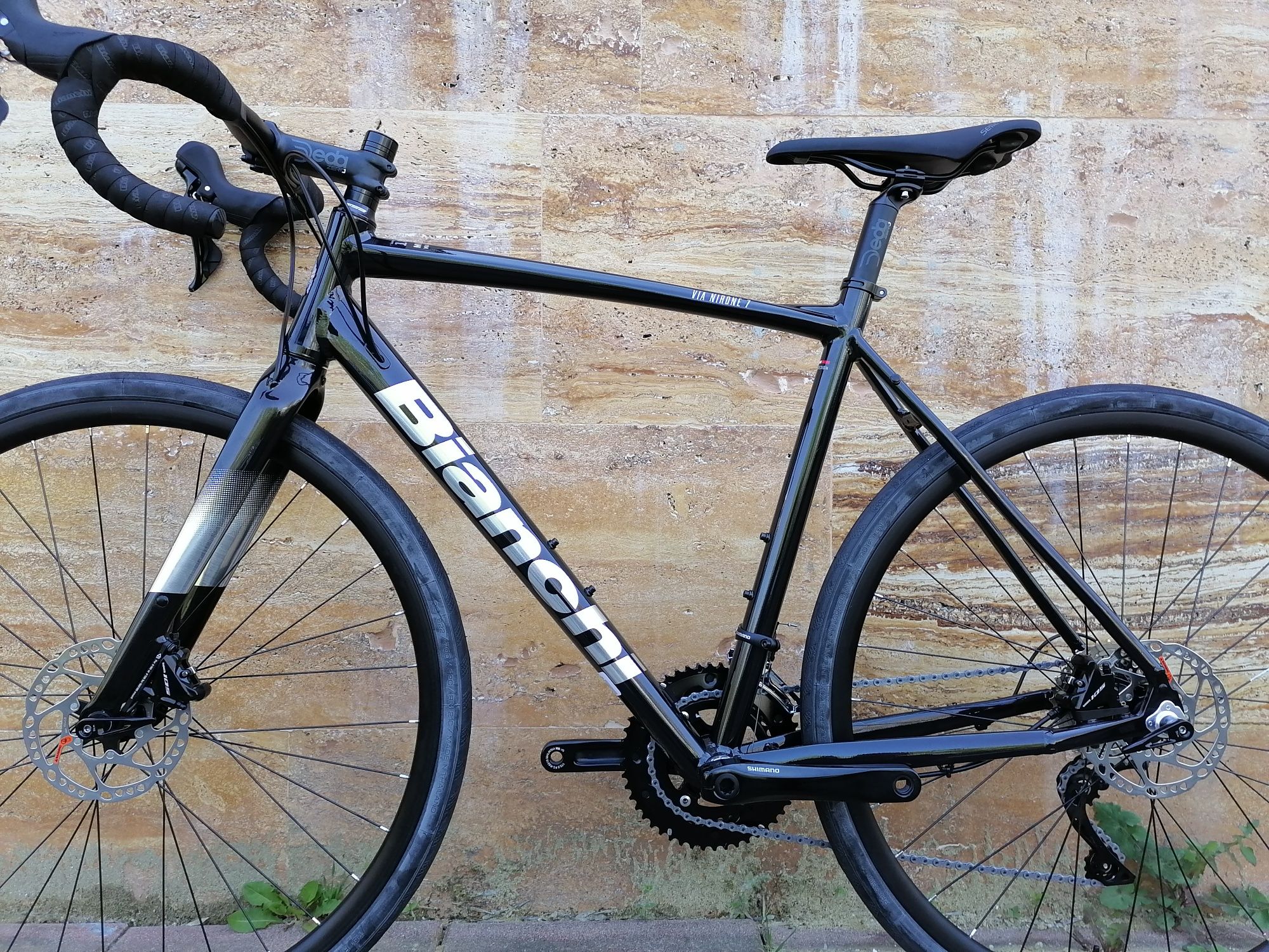 Нов Италиянски Bianchi*Груп Сет Shimano 105*2x11скорости*Рамка-57см*!!