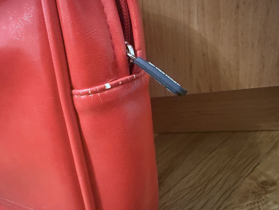 Чанта за лаптоп в червено