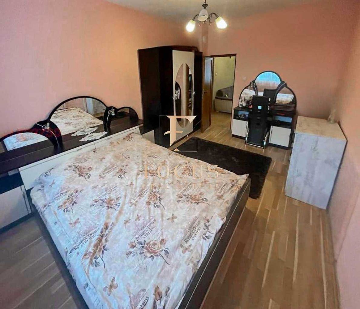 Продава се Двустаен апартамент в Пловдив, Кючук Париж - 60 кв.м за 1590 €/кв.м - Снимка #2