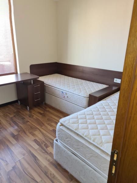 Тристаен апартамент под наем в Супер Център