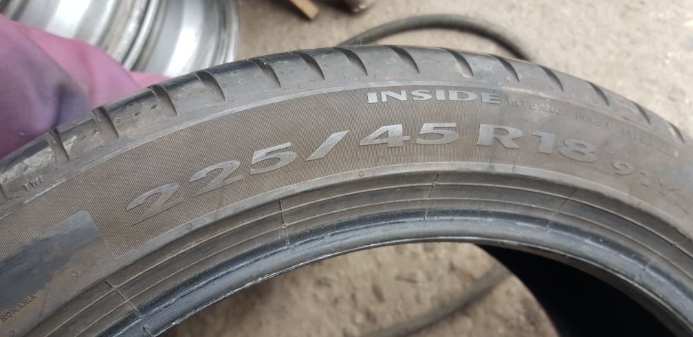 Летни гуми-18цола-225/45-1бр.-130лв."PIRELLI "