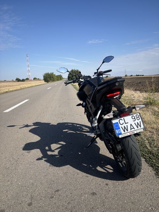 Motocicleta Yamaha MT 125
