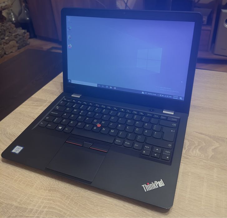 Лаптоп LENOVO THINKPAD 13 13.3" 15-7200CPU 16GB RAM