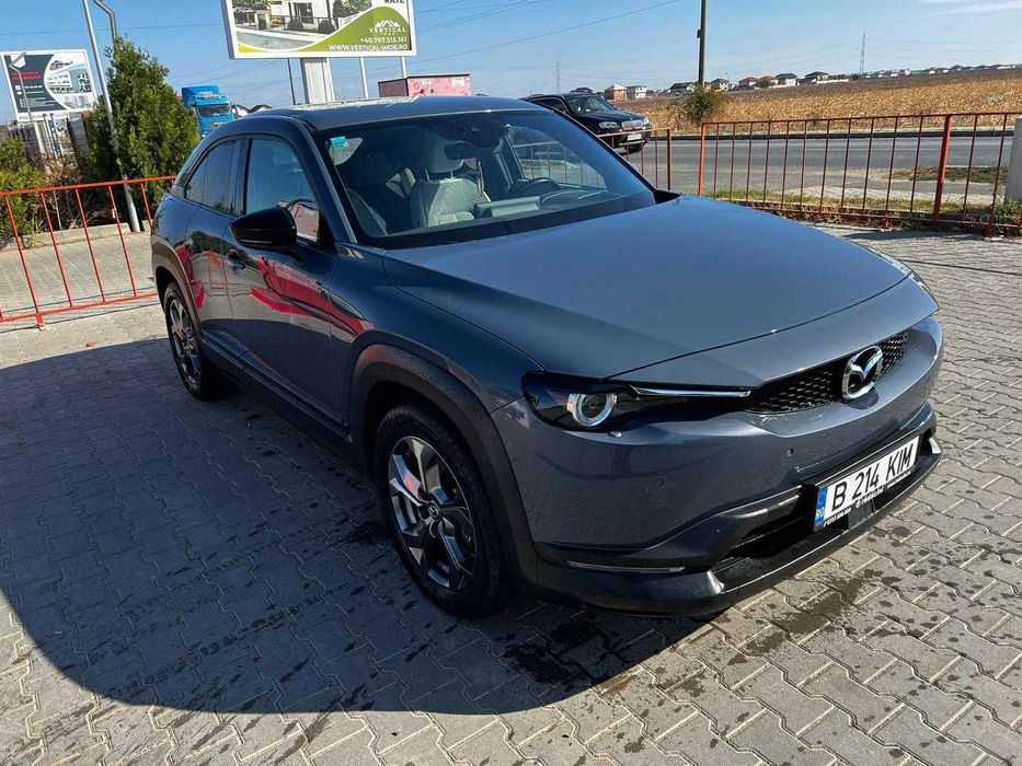 Mazda MX-30 GT Plus - Luxury Modern - Premium