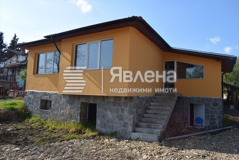 Продажба на реновирана къща в с.Бродилово