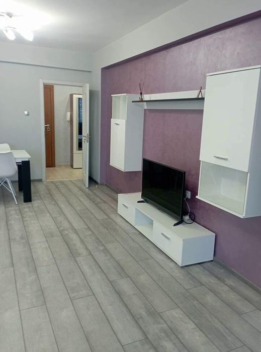 Дава се под наем Двустаен апартамент в Пловдив, Тракия - 84 кв.м за 400 € - Снимка #2