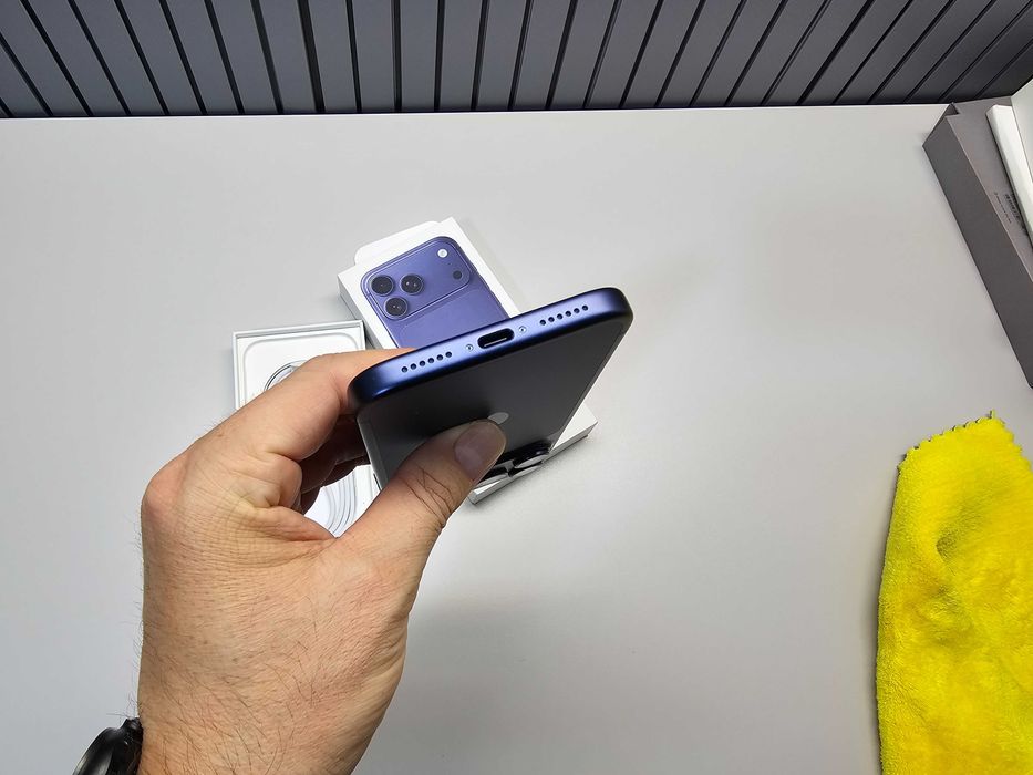 ПРОДАМ iPhone 17 Pro MAX (256GB) Blue / SIM. Состояние НОВОЕ.