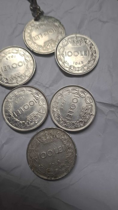 Monede vechi de colecție