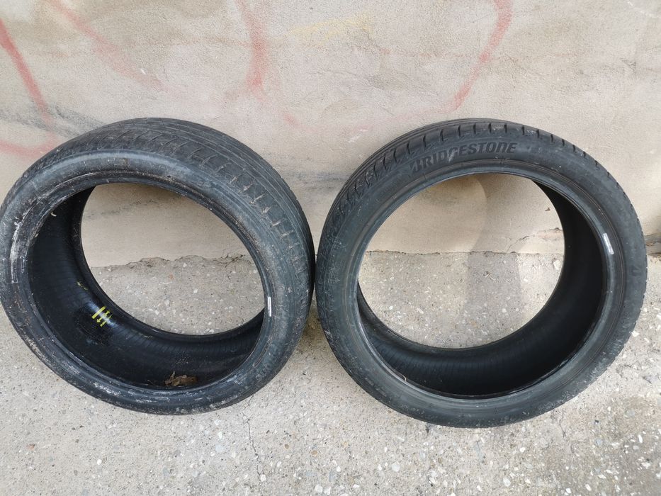 Летни гуми Bridgestone 225 40 18 DOT 0521