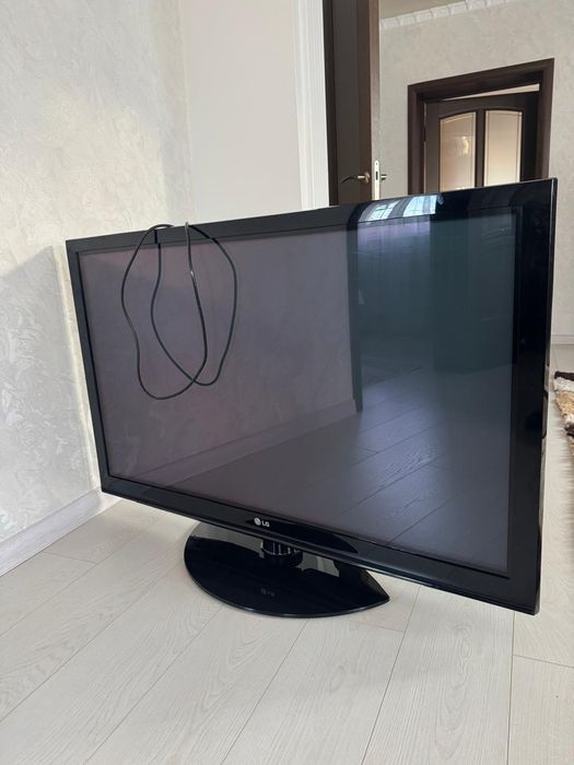 Продам Телевизор LG