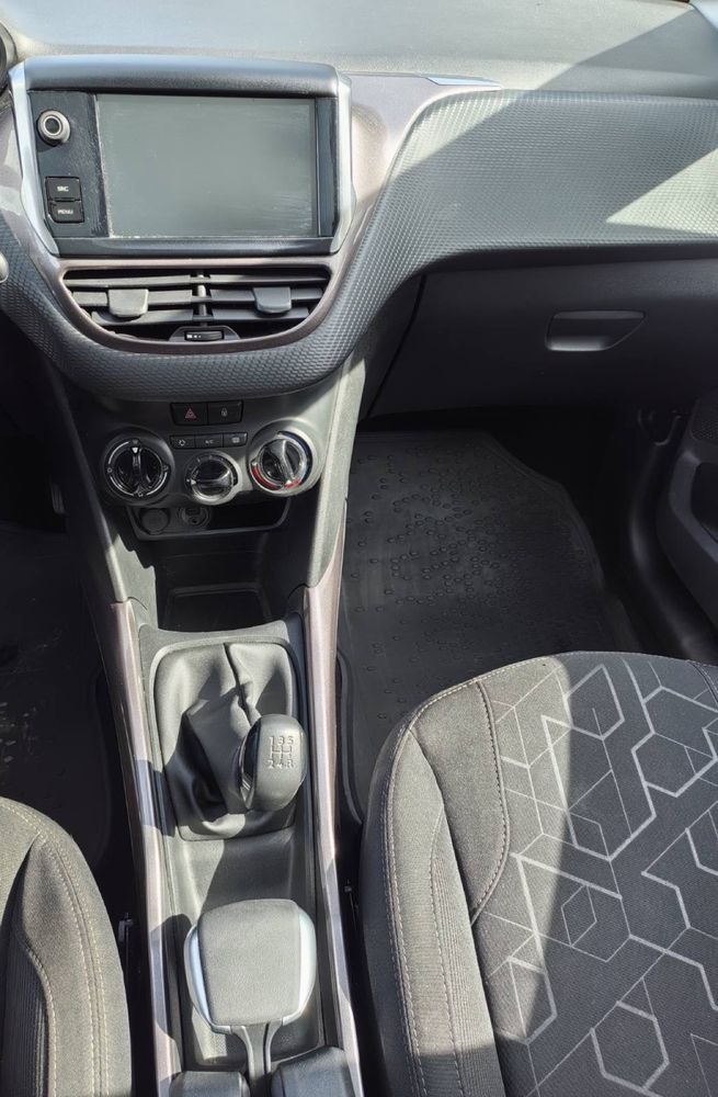 Peugeot 2008 1.2i VTi