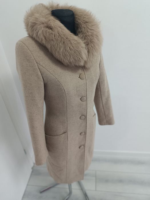 Vând Platon Cașmir cu blana naturala S