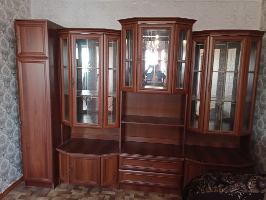 Стенка в гостиную