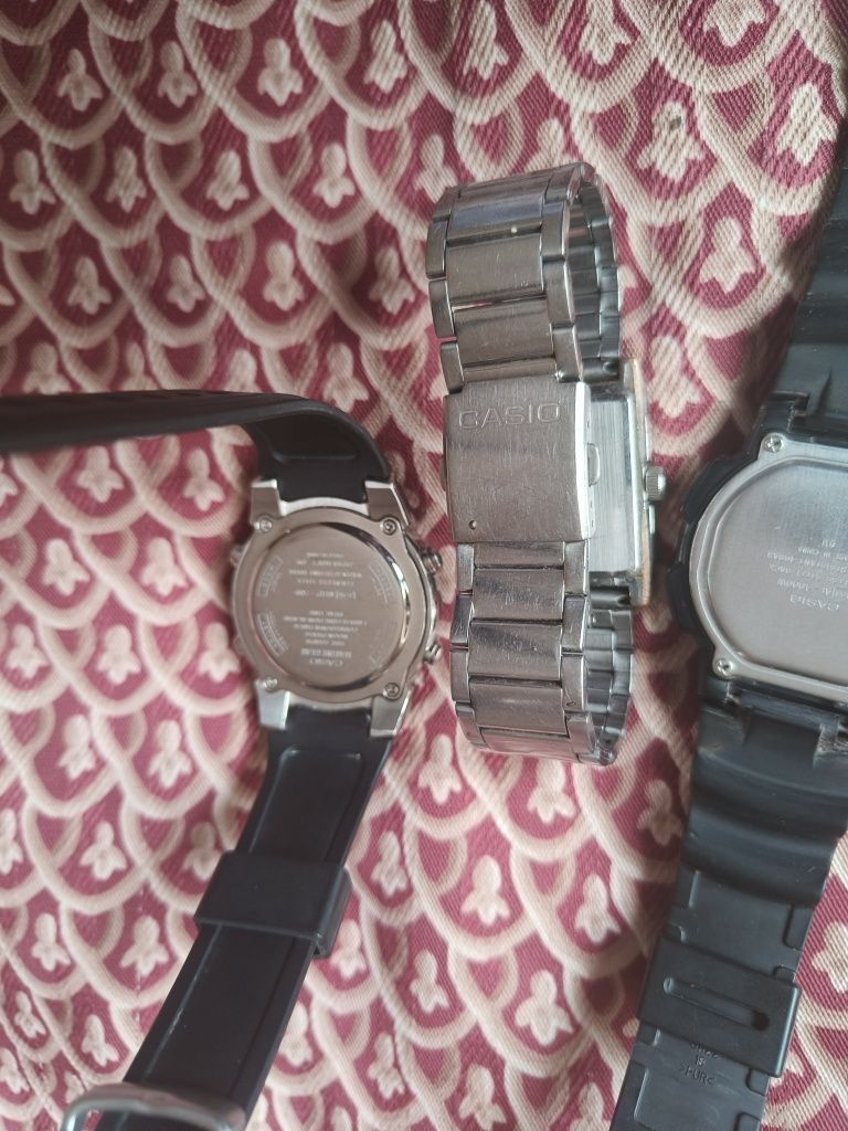 Часовници CASIO 30 лева