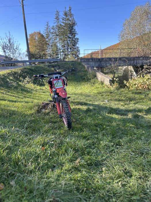 Vand cross 125cc accept si schimburi