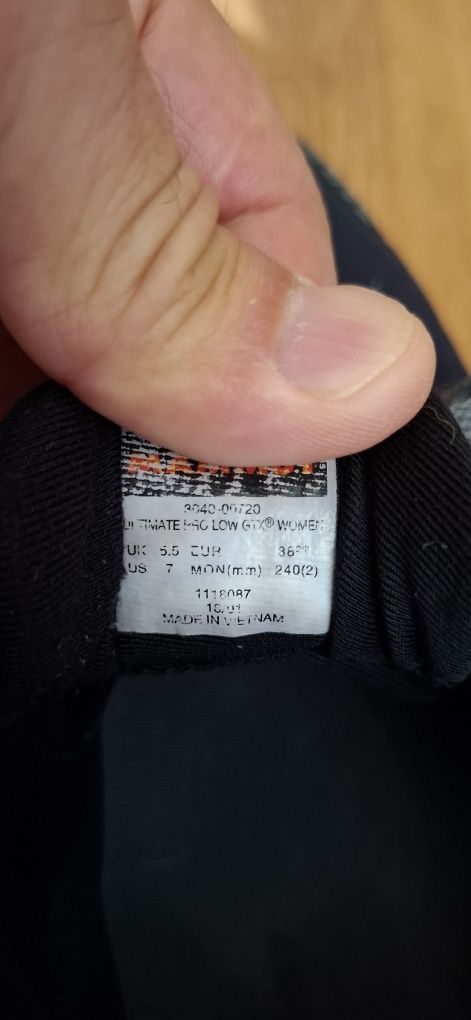 Туристически обуви goretex  mammut 38