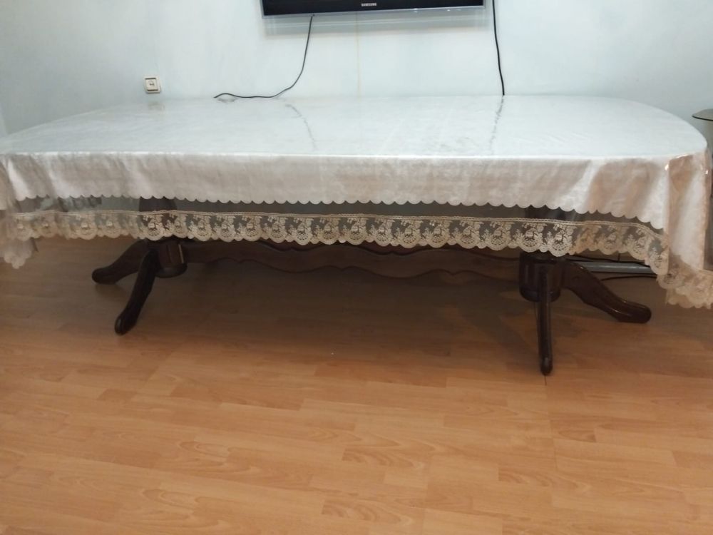 Продам Стол из цельного дерева