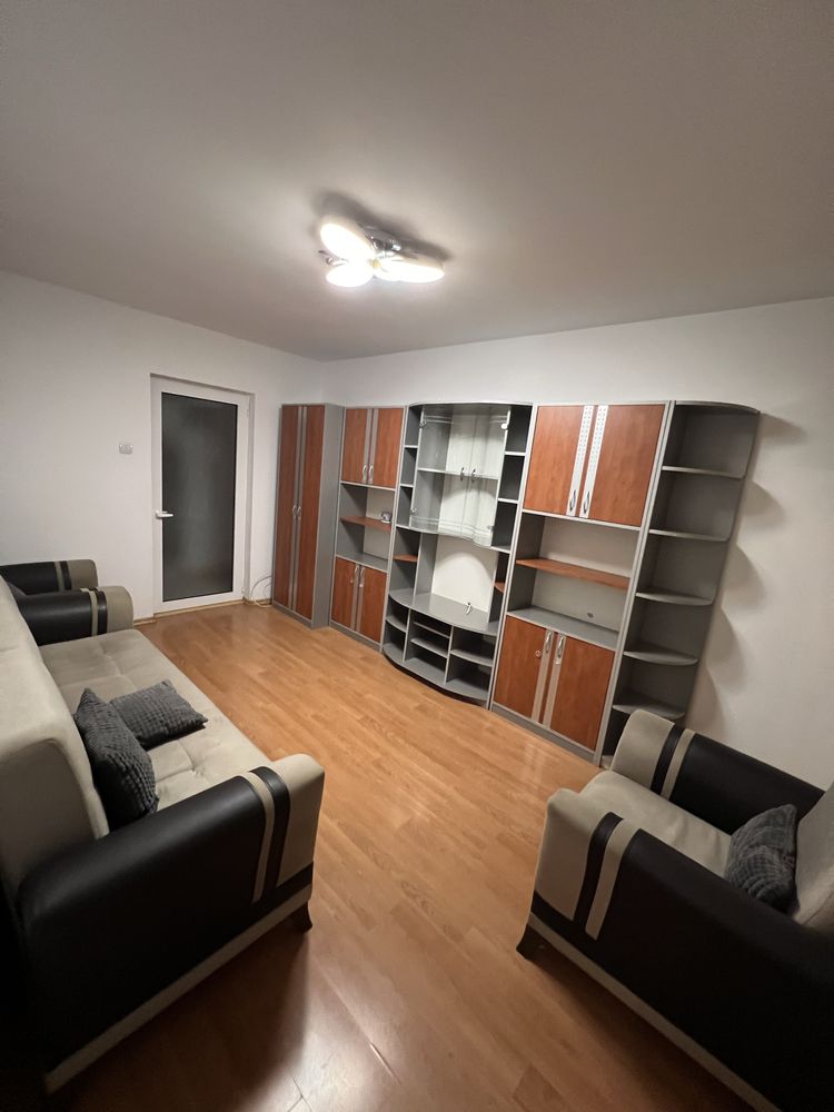 Vand apartament 2 camere