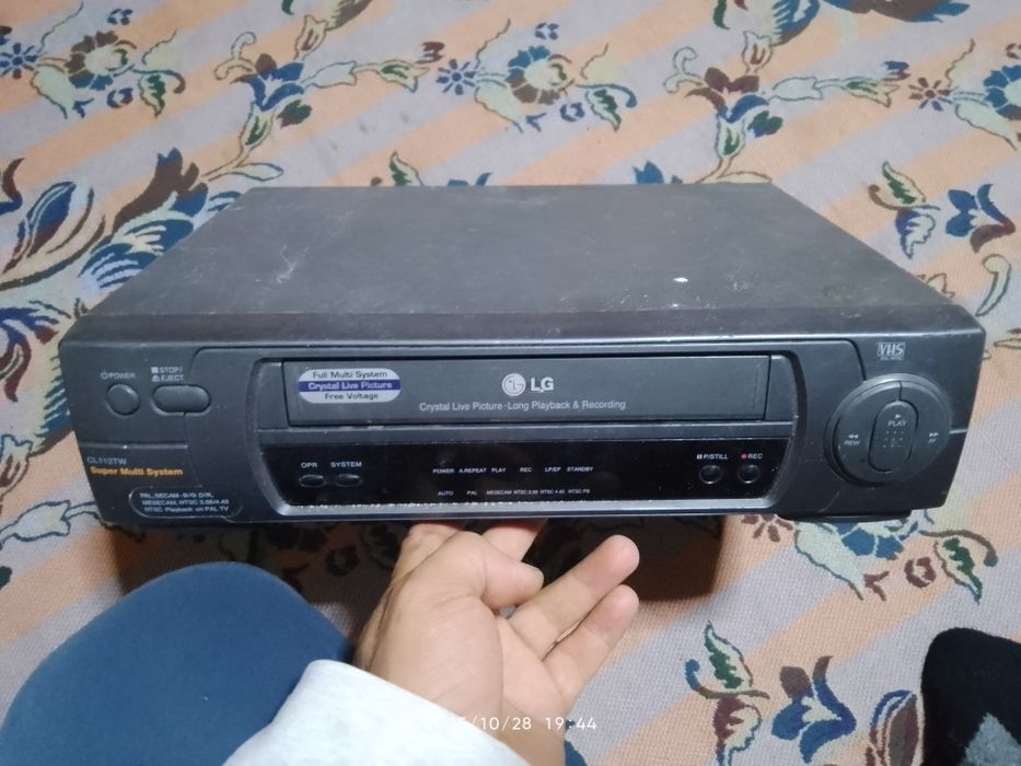 LG видеомагнитафон