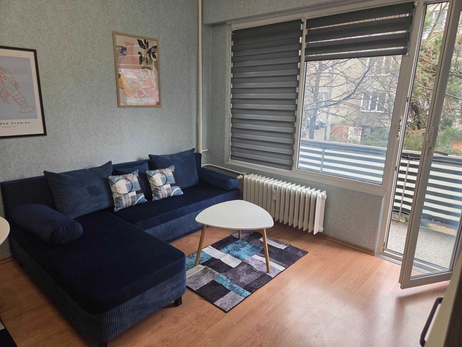 Дава се под наем Тристаен апартамент в София, Лозенец - 75 кв.м за 770 € - Снимка #1