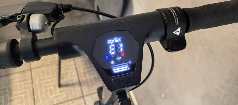 Trotineta Electrica Aprilia eSR2 EVO_10 inch_DEFECTIUNE MOTOR - EROARE