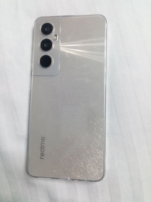 Realme c 65 tel sotiladi  ideal yangi bolip tuript 6/128 hotira
