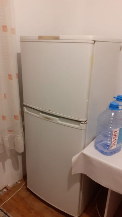 Холодильник в рабочем состояний