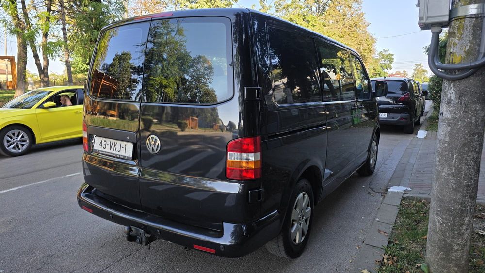 Vw Transporter T5 * 1.9 TDI * An 2008 * Dublu cabina 6 Locuri