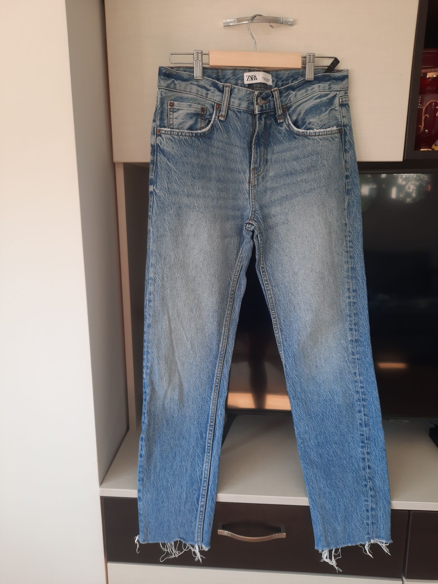 Дънки дамски ZARA,цвят син