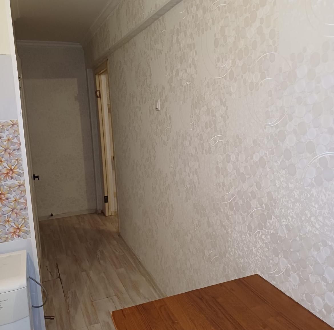 Сдам  посуточно квартира и по часам ест kaspi red