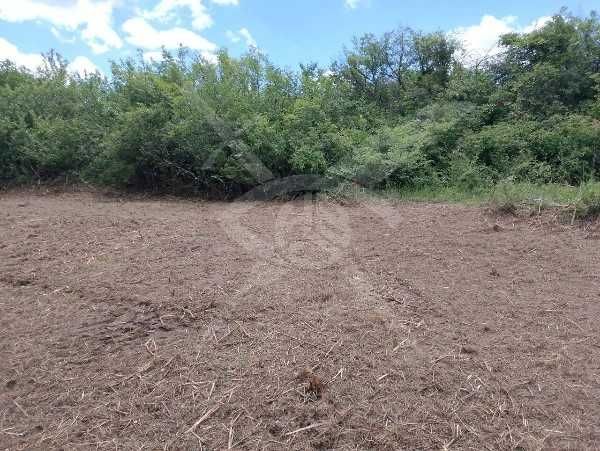 Продава се Парцел в с. Първенец, Област Пловдив - 1660 кв.м за 104 €/кв.м - Снимка #1