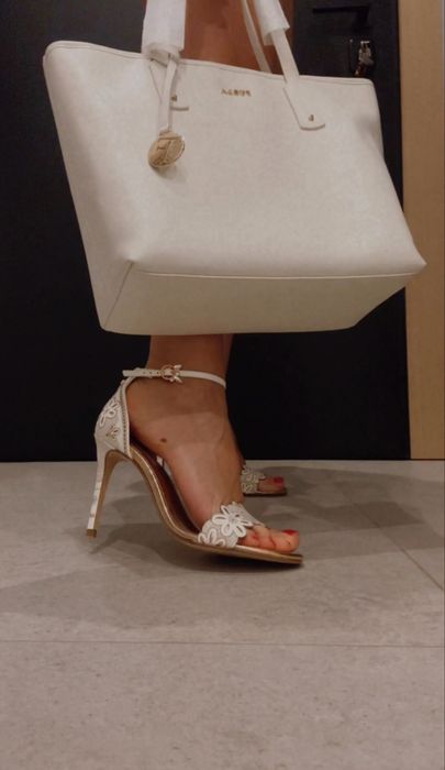 Нова бяла Чанта Furla