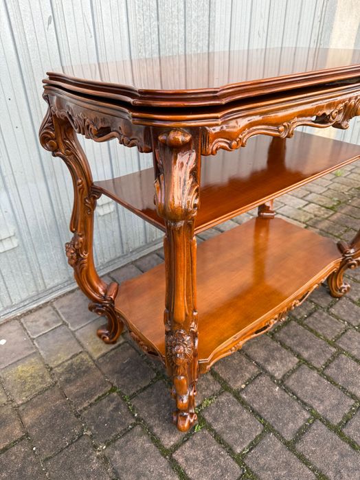 Барокова конзола за телевизор