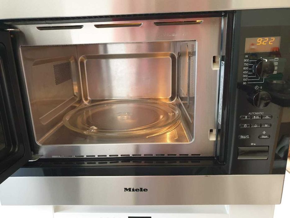 XL - 26L - Miele Микровълнова Фурна с Грил за вграждане