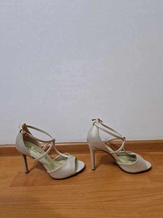 Sandale bej sidefat Benvenuti Solo Donna