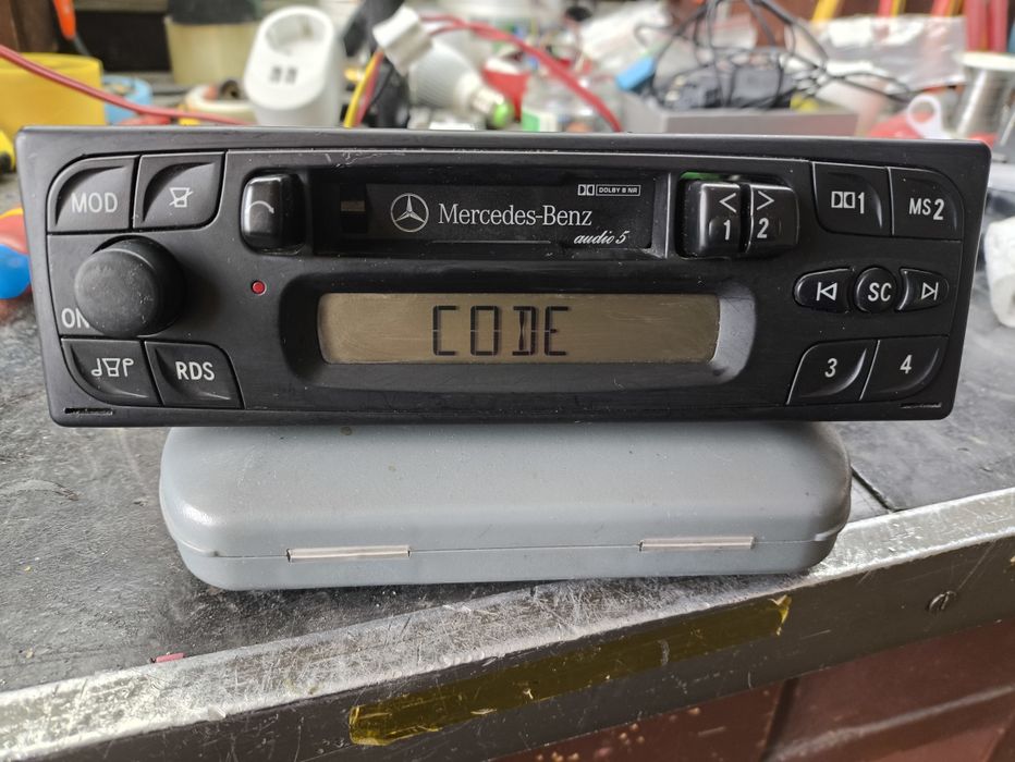 Ретро авторадио-касетофон Panasonic CQ-LP3920L / Mercedes-Benz  Audio