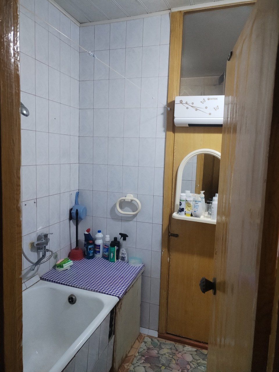 Продается 2 комнатная квартира на Кадышева