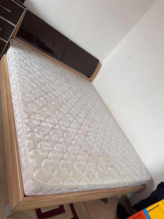 Кровать двухместный